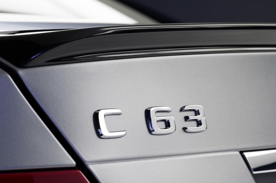  Mercedes-Benz C63 AMG Coupe Edition 507 2013 года  (фото 10 из 20)